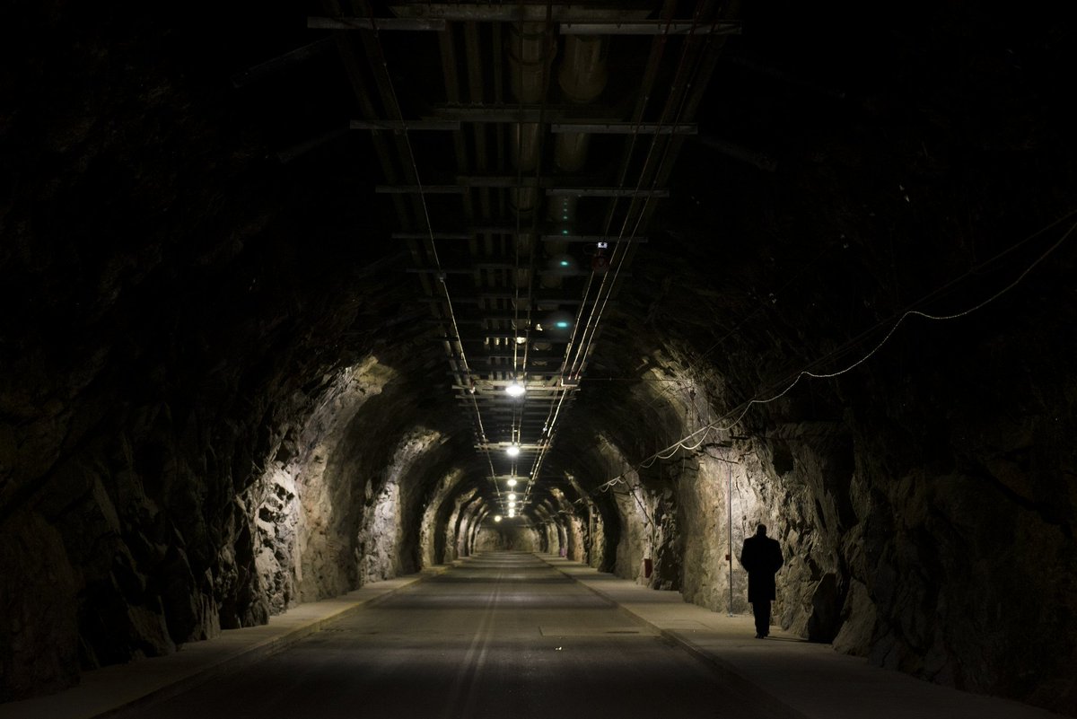 Gizmodo's tweet photo. Peek inside Skynet's 50-year-old blast-proof atomic bunker: https://t.co/1UgNYCCN2W https://t.co/fQtNd2HTXS