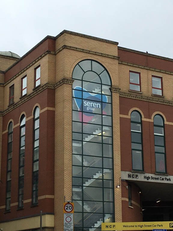 LoftusVillage's tweet photo. End of era as Seren sign comes down at our #Newport office. Watch this space! #Pobl, #only8daystogo, @Gwaliatweets https://t.co/PlvHwnkzrp