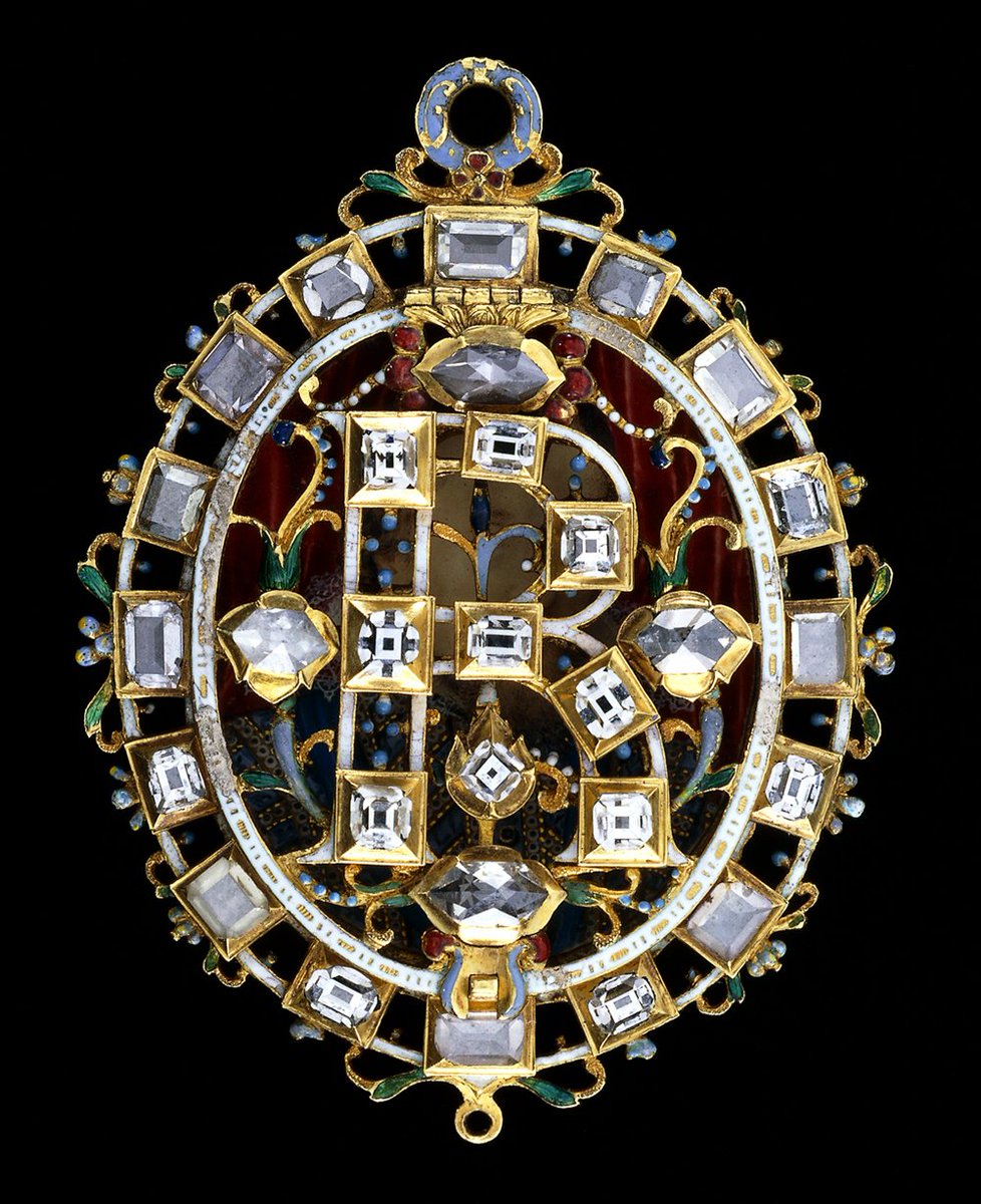 britishmuseum's tweet photo. #otd in 1603: James VI of Scotland also became James I of England. He's shown in this locket https://t.co/51fd9Vu7Ej https://t.co/5bWU8fEmQ4