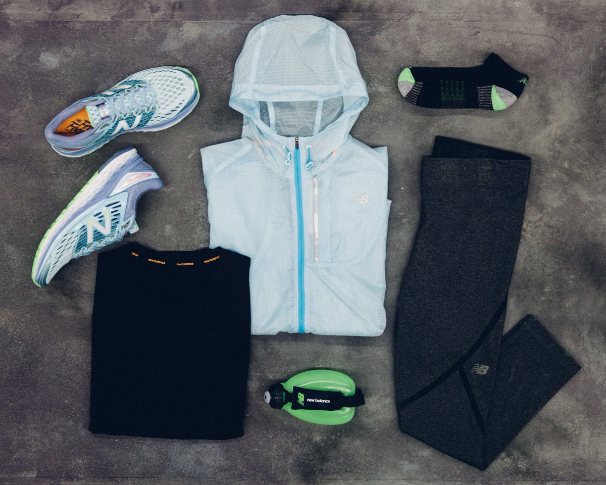 NBRunning's tweet photo. Post-race essentials. ✔️

Here's everything all runners should pack for after the race: https://t.co/fxhW7ahq2L https://t.co/Dtqyq3EjOb