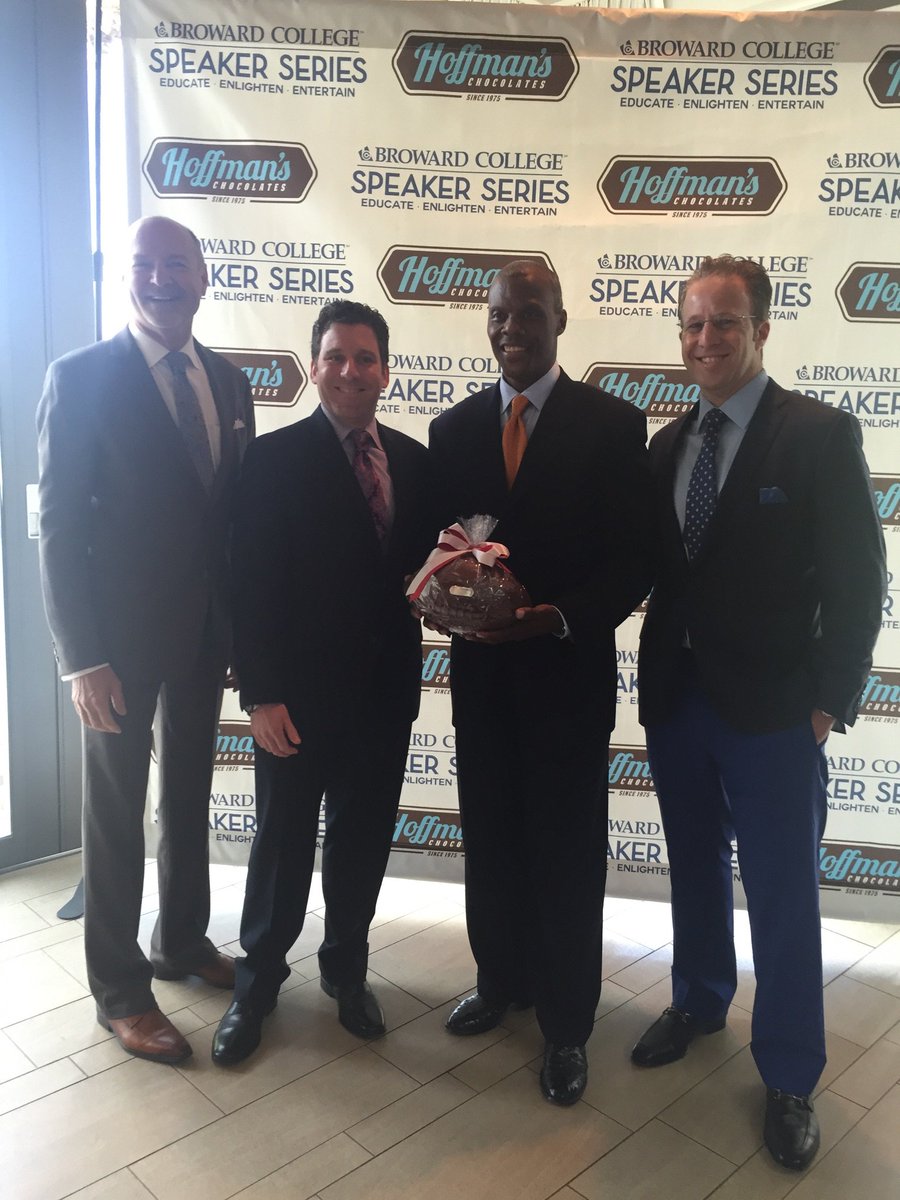 exults's tweet photo. Exults sponsored @BCSpeakerSeries speaker #JCWatts. What a great event! #bcspeakers #bcspeakerseries https://t.co/HzNxzfnu4M