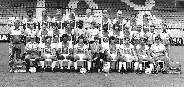 RobWitschge's tweet image. Geweldige voetballer is heengegaan, bedankt voor alles. Veel kracht aan de familie gewenst. RIP @JohanCruyff #14