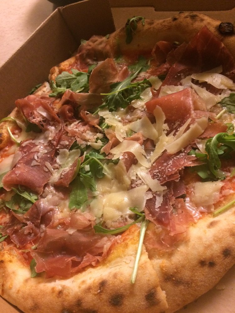 Pummarolacg's tweet photo. Hey Coral Gables call us all week for #freedelivery on your order! #spring https://t.co/pfJk8mNL9O