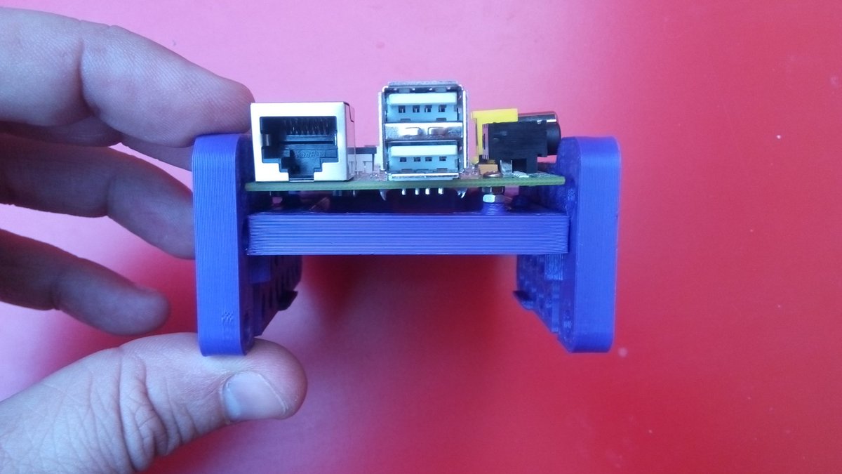 juanantoniobm's tweet photo. Can you redesign this 3D printed case?
Participe un this challenge:
https://t.co/ULXY22bb51
@mindsensors #piwars https://t.co/FGDJL4Z9OE
