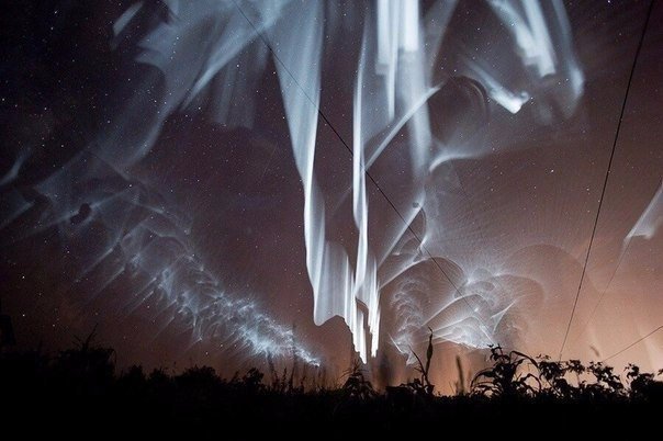 best_fact's tweet photo. Редчайшее северное сияние https://t.co/yra1aLpiYr