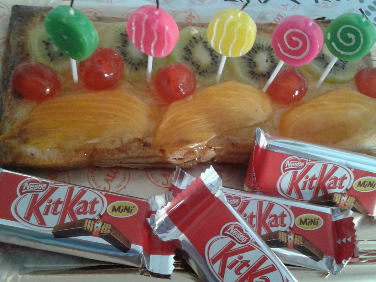 beljorcb's tweet photo. @kitkatspain #Mirespiro perfecto os gusta kit kat? https://t.co/4Y6AIjRRY8