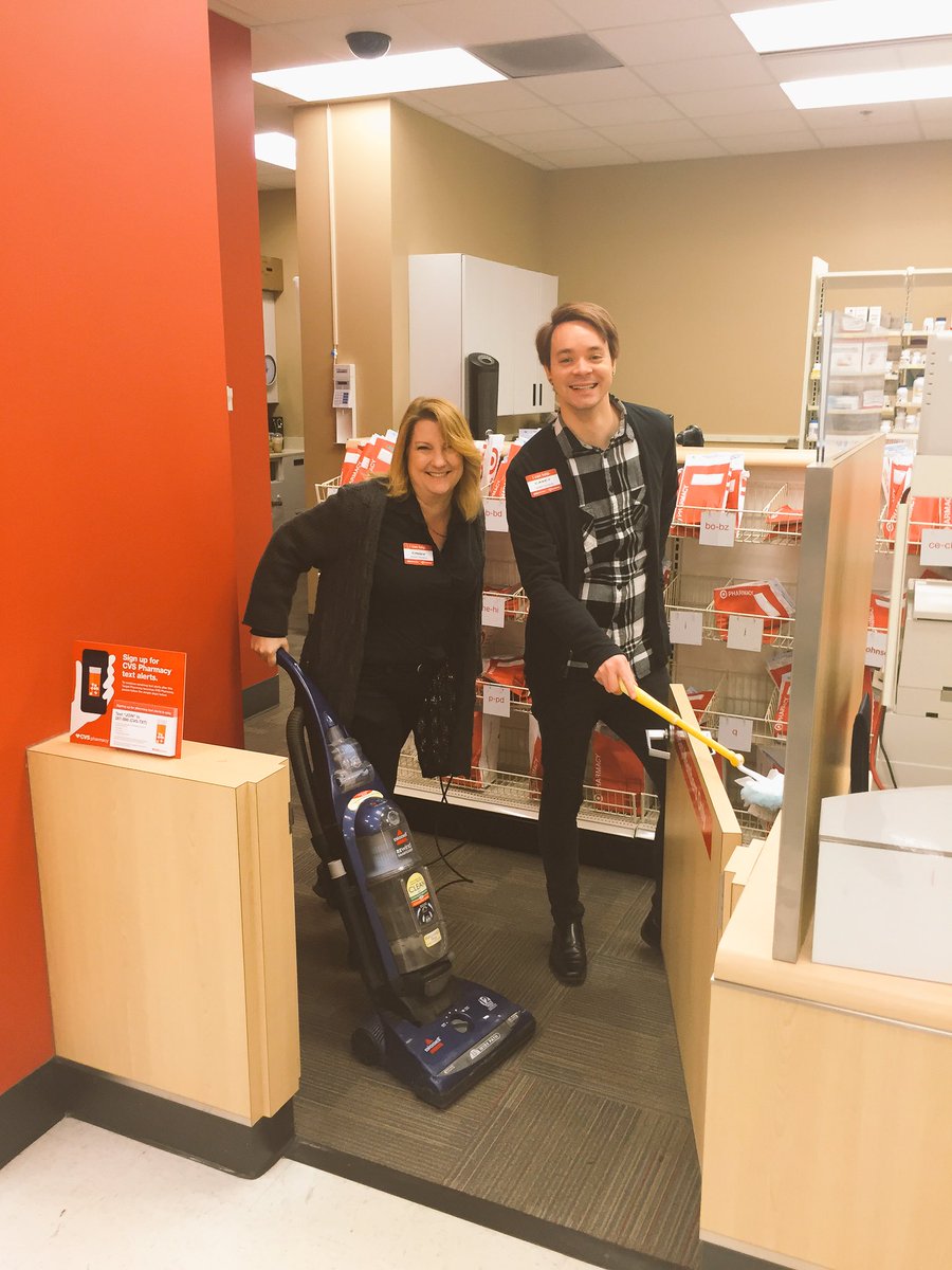 MitchWebster32's tweet photo. Rainy days = brand deep dive days at CVS 17575 😄👍🏻 #hospitalclean @JRFiesel @pokry12 @plumleydj @KBKaloyanides https://t.co/Nd2MRtBQLs
