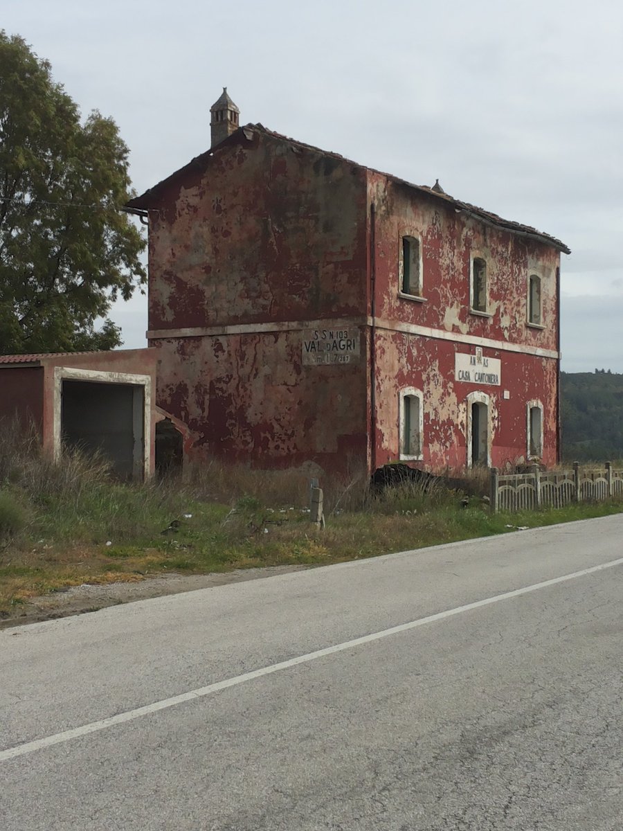 pisantarcangelo's tweet photo. #chilometriche progressive
Per le antiche strade di #Basilicata
#SS103
Da #Craco a #Stigliano https://t.co/KhsCwKUpzb