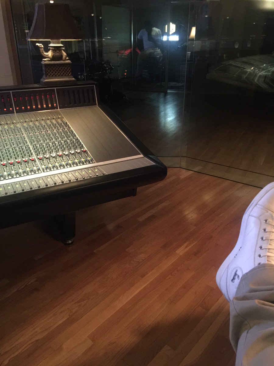 ralofamgoon's tweet image. WORK... #FG2 #PATCHWERK STUDIOS @youngthug MY MF BRADDA