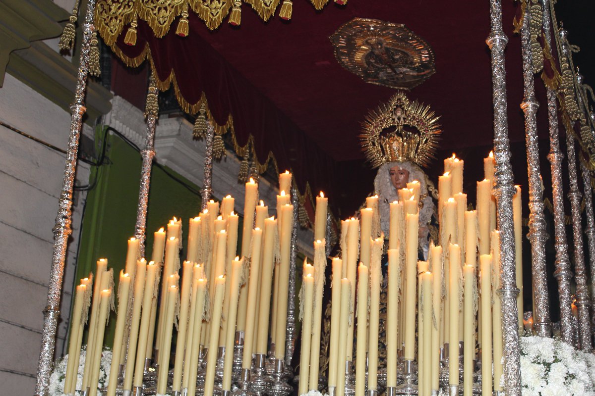 davidrguez777's tweet photo. Virgen de las Cabezas @7_Palabras #SSantaSevilla16 #SSantaElCorreo #SSantaSevABC https://t.co/wrvxPFFaGg