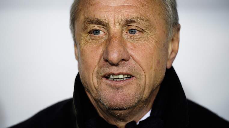 THFCTwiner's tweet photo. Football Legend Johan Cruyff Dies Aged 68 gutted to here this RIP Johan  https://t.co/KKOrqiTR9w https://t.co/HmKPEj5eC7