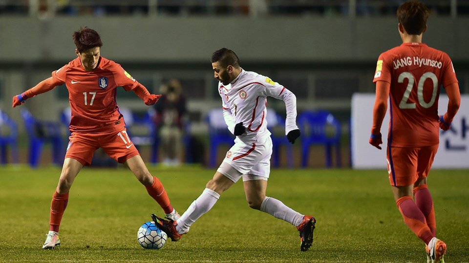 afcasiancup_ar's tweet photo. نهاية الباراة | كوريا الجنوبية 1 : 0 لبنان
#KORvLIB #WC2018 #AC2019 https://t.co/BH6LSMcolY
