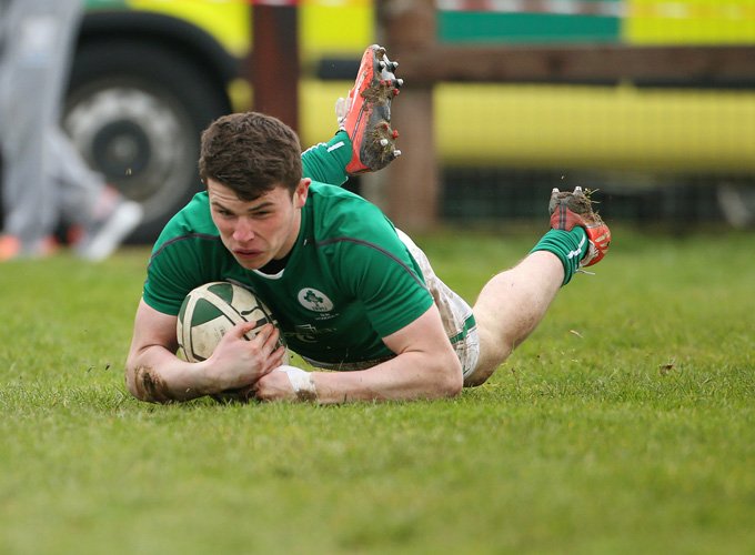 Munsterrugby's tweet photo. 7 Munster Players In Ireland U19 Squad For France Games In @GarryowenFC https://t.co/QNxzy3OJXH https://t.co/mwZYttNSZx