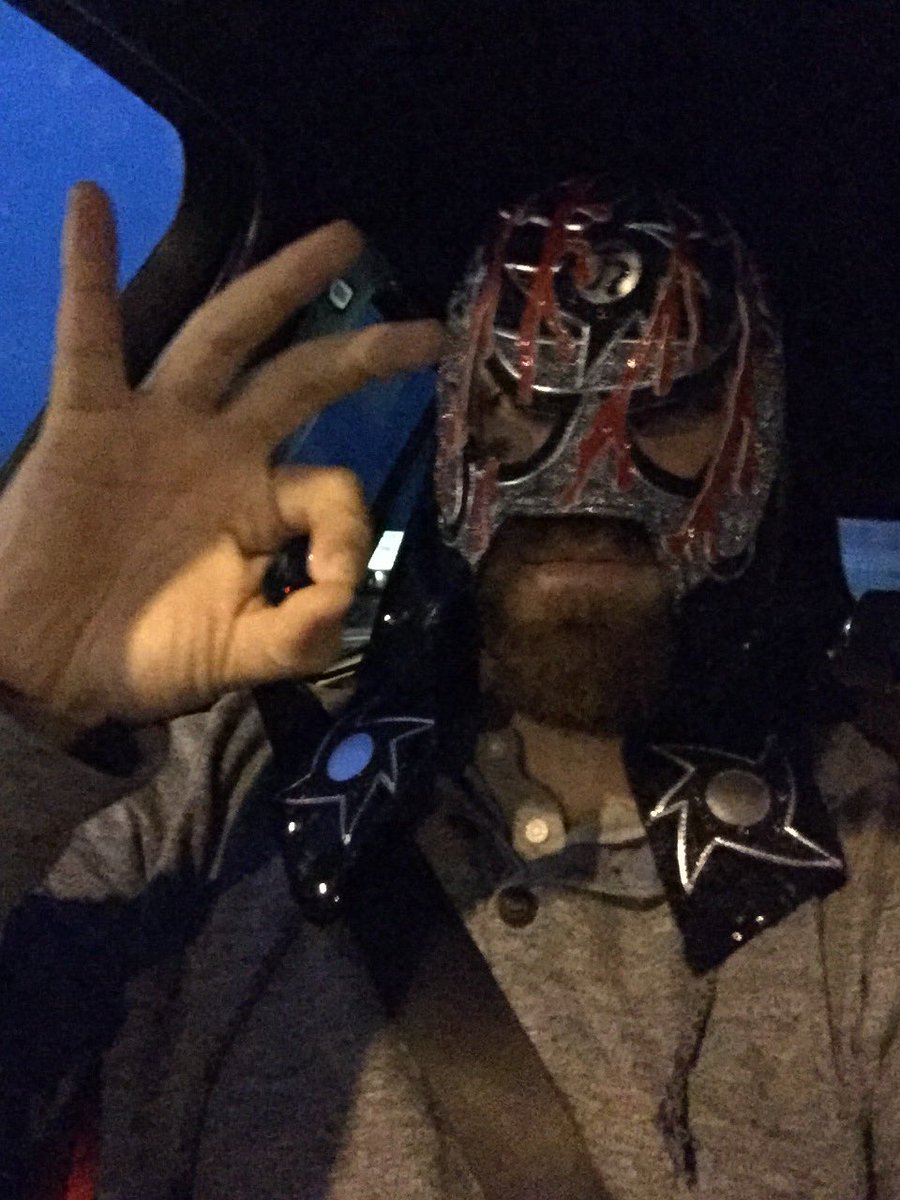 ByronFever's tweet photo. @PentagonJunior Congrats on your victory at Rey de Reyes! #CeroMiedo #RIPPerro https://t.co/47m6d2WIsX