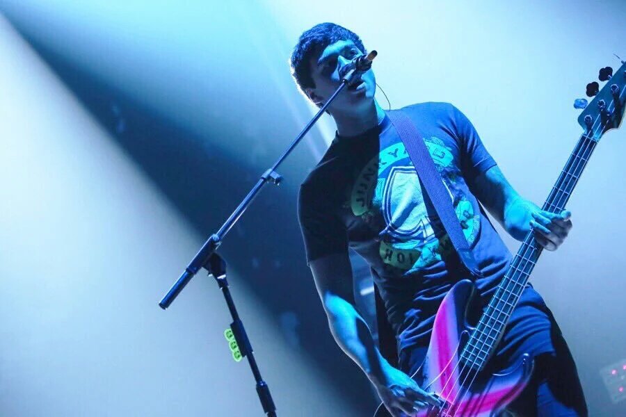 ID5SOSFAMS's tweet photo. 5sos HQ photos from Billboard Japan
( via @5sosworldalerts ) https://t.co/hfn27WESBc