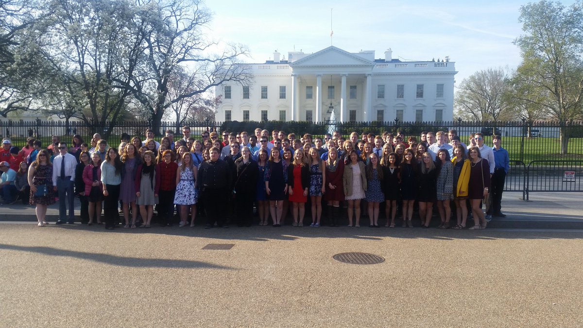 tholt2817's tweet photo. #bhsmatters The Whitehouse. https://t.co/5hO8bvJS3G