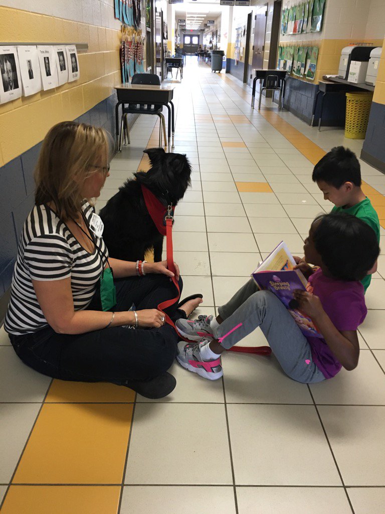 Thank you Mrs. Howe for bringing Rascal to read with our 1st graders.  WE love Rascal.  <a href="/FCSchoolsGA/">Forsyth County Schools</a> <a href="/WhitlowES/">Whitlow Elementary</a>