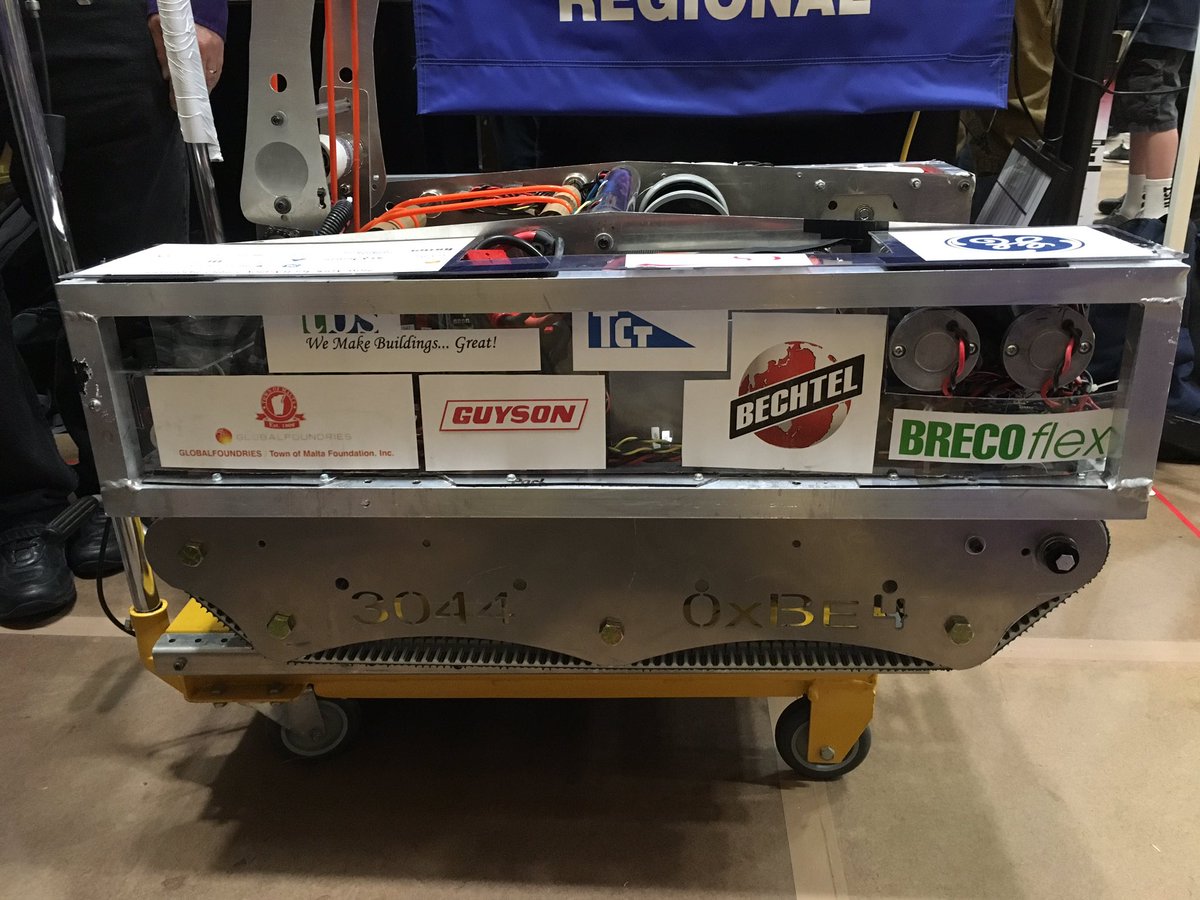 OxBe4's tweet photo. Big thanks to #brecoflex @BRECOflex for the treads and pulleys 0xCalibur is a beast this year #BSCSD #omgrobots https://t.co/shEHinL4ve