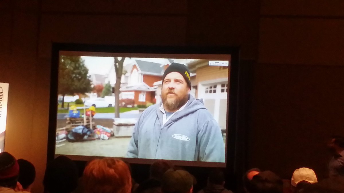 joebailey2424's tweet photo. There he is!!!!!
@Lakeridgecon! !!!
On the big screen here !!
@techobloc 
#2016contractorshowcase
#LAKERIDGEBRIGADE https://t.co/r6LK4rqUif