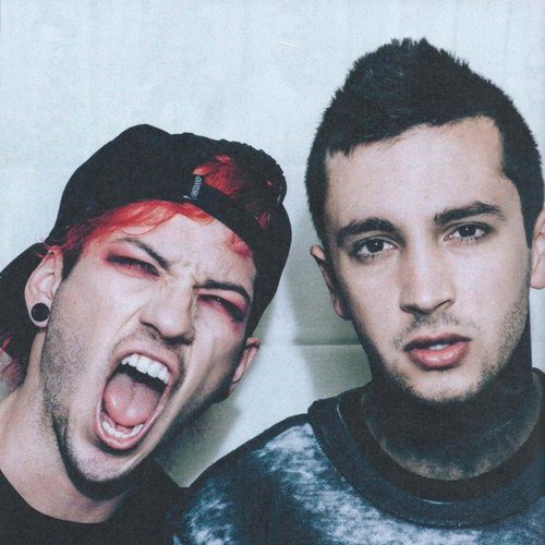 ImLisaFor's tweet photo. twenty one pilots https://t.co/SCMkddygvQ