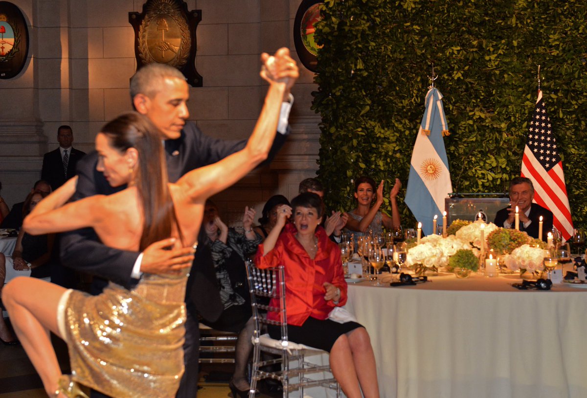 visitargentina's tweet photo. @POTUS #BarackObama baila #Tango en #Argentina por #Obama https://t.co/QVbcIVSbeT @CasaRosada @mauriciomacri https://t.co/wSrlWdjJ3y
