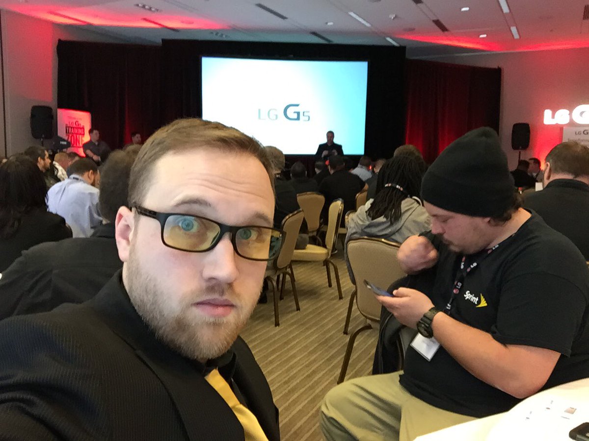 Sprint_Lanc's tweet photo. LG G5 Event in Philly. #LGG5PHILLY @SellWithLG https://t.co/EYYwabfcyZ