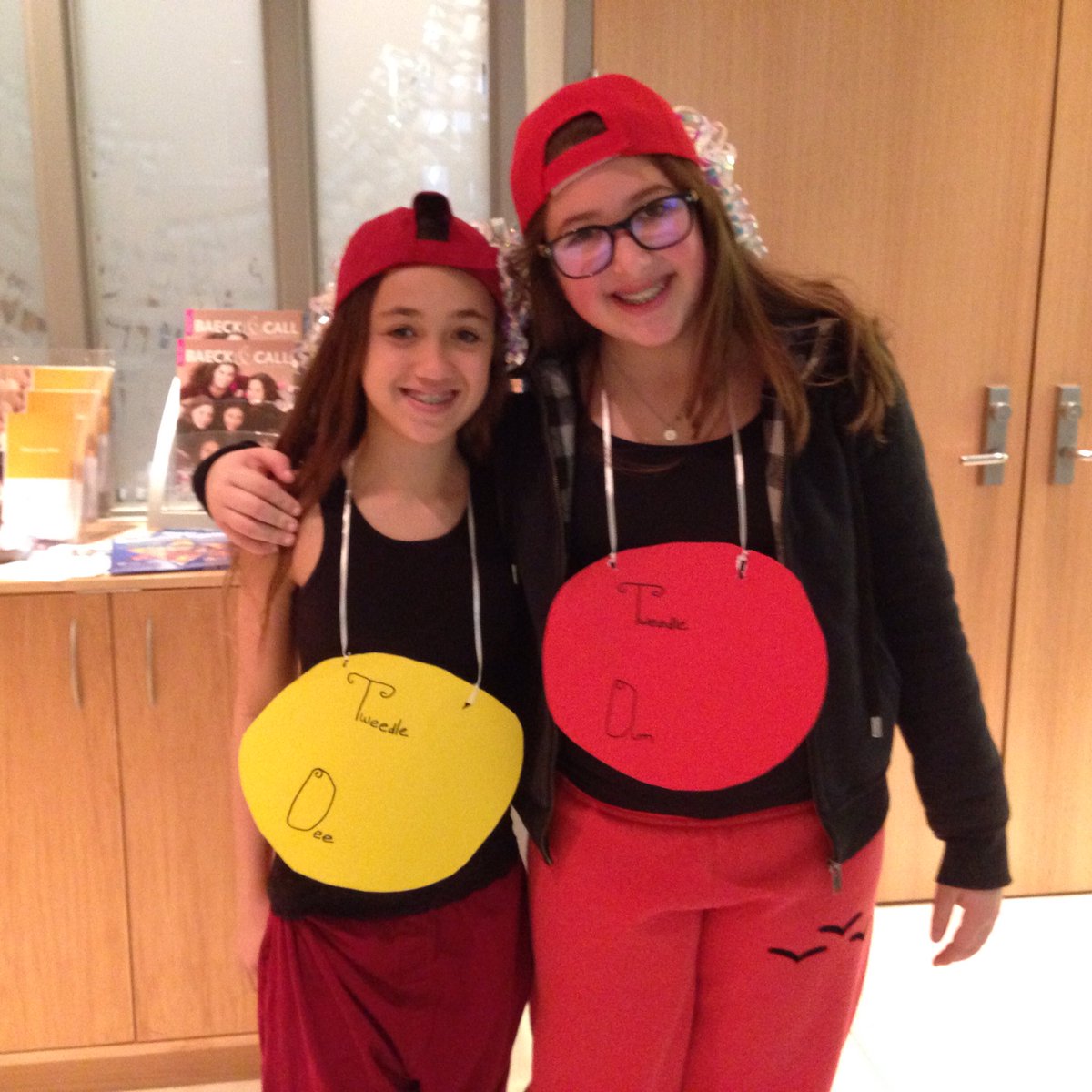 dhartman231's tweet photo. Happy Purim from LBNORTH! Everyone is enjoying theCarnival. Thanks MS Students for organizing! @LeoBaeckDS https://t.co/ndv4y8mRQv