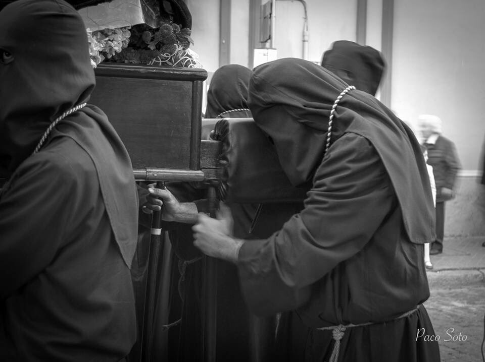 La #PasionenJerez bajo el prisma de Paco Soto. Comparte con <a href="/OndaJerezRTV/">Onda Jerez RTV</a> tu visión de la #SemanaSanta2016