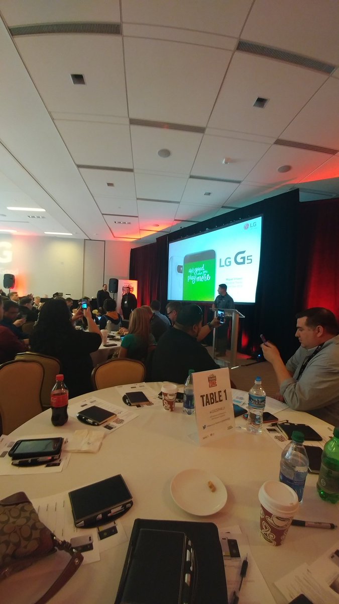 dougsolt1's tweet photo. #lgg5philly https://t.co/ci0FLWxxPG