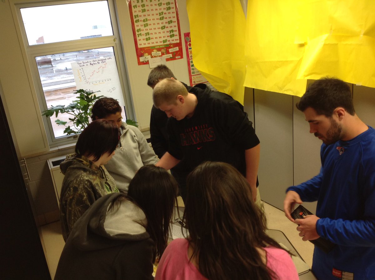 Mr_Jones_Math's tweet image. Another breakout group!!! Nice job @BerryMathISD #isdmath #isdstrong #breakoutedu