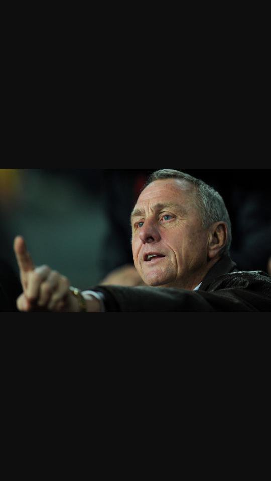 albertuky10's tweet photo. Gracias por todo lo que nos has enseñado Cruyff, has sido el mas grande, descansa en paz.🙏 https://t.co/MoQMraUxKD