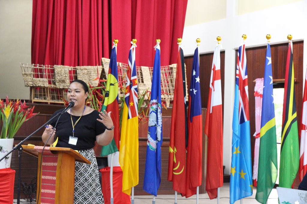 stuk6453's tweet photo. Thnx @PACNEWS1 4opportunity2introduce media+coms colleagues 2 #EU #intraAPP @spc_cps #PAPP, gr8 summit #PINA2016 https://t.co/FtBzJc7PTy