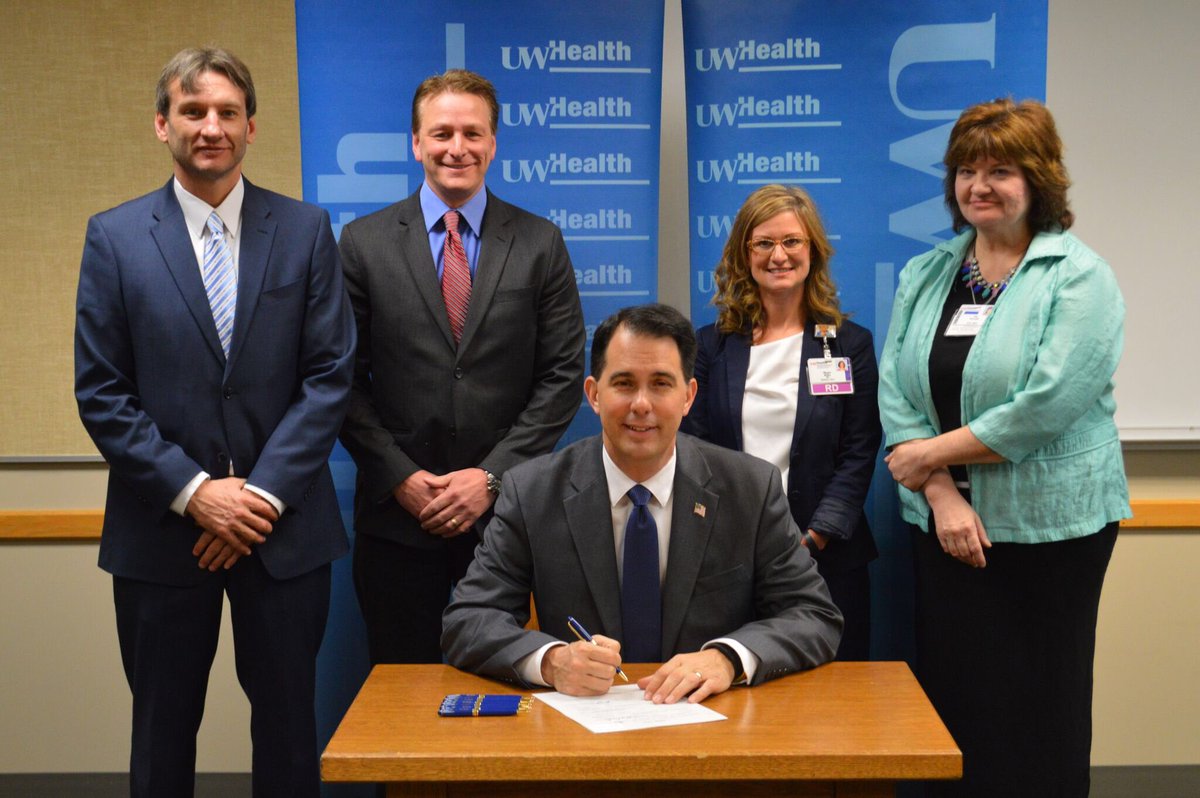 GovWalker's tweet image. Signed new law to create dietetic internship program. Helps fill workforce needs while enhancing health care