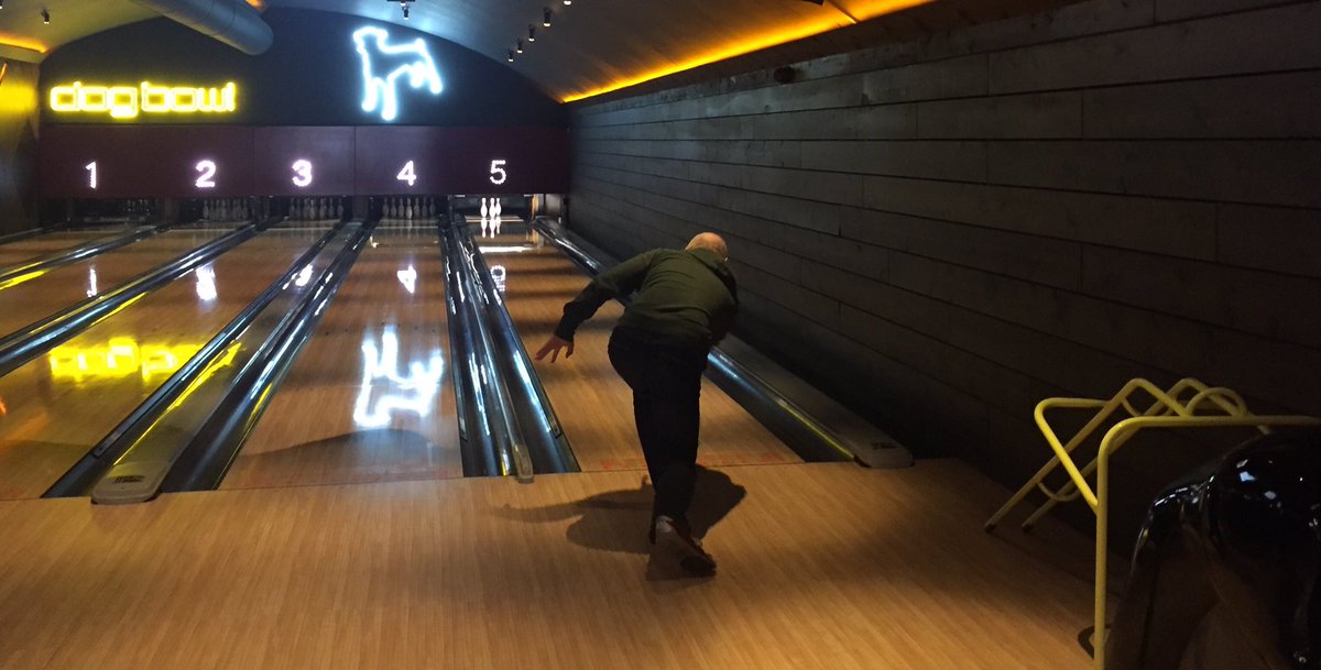 AnotherStoryMcr's tweet photo. Lunchtime bowling at @BlackDogBowl Great technique from Chris! https://t.co/yup1Pa425Z