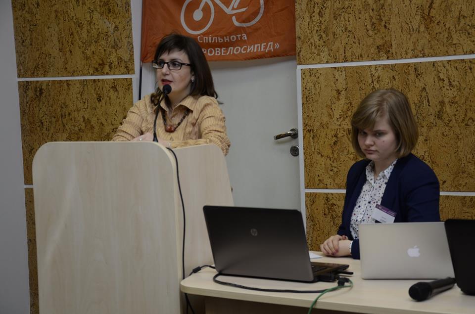 EVIMsummit's tweet photo. Svetlana Kisel on the implementation of electric vehicles in cities of Ukraine at #evim2016 https://t.co/QVniGTa0uN