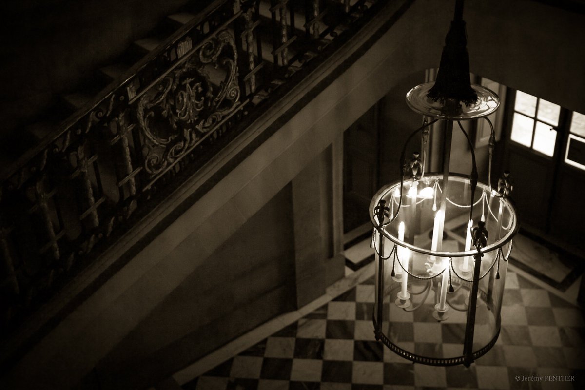 JeremyPenther's tweet photo. Grand escalier du petit Trianon  @CVersailles https://t.co/pL0SdLwoXE