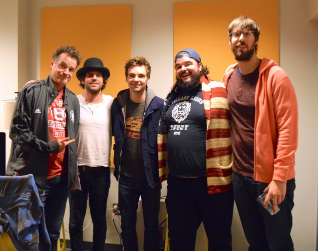 earwolf tweet picture