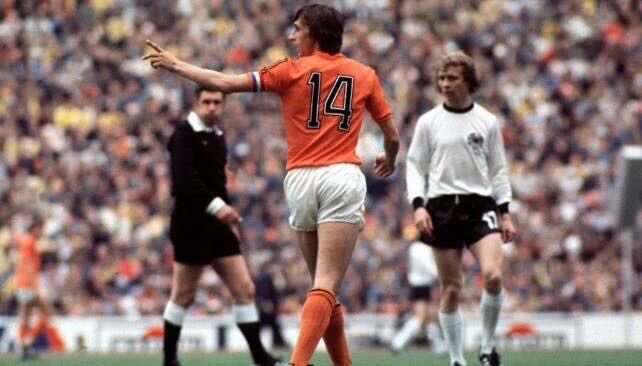 juanmata8's tweet photo. A genius is gone, but his legacy will remain forever... RIP Johan Cruyff. https://t.co/byuVxTZ4pj