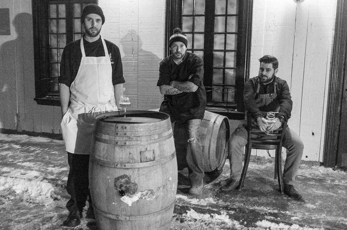 Le @troududiable et <a href="/LeBuckTraiteur/">Le Buck Traiteur</a> s'associent dans un pub gastronomique dans le Vieux TR lhebdojournal.com/Actualites/201…
