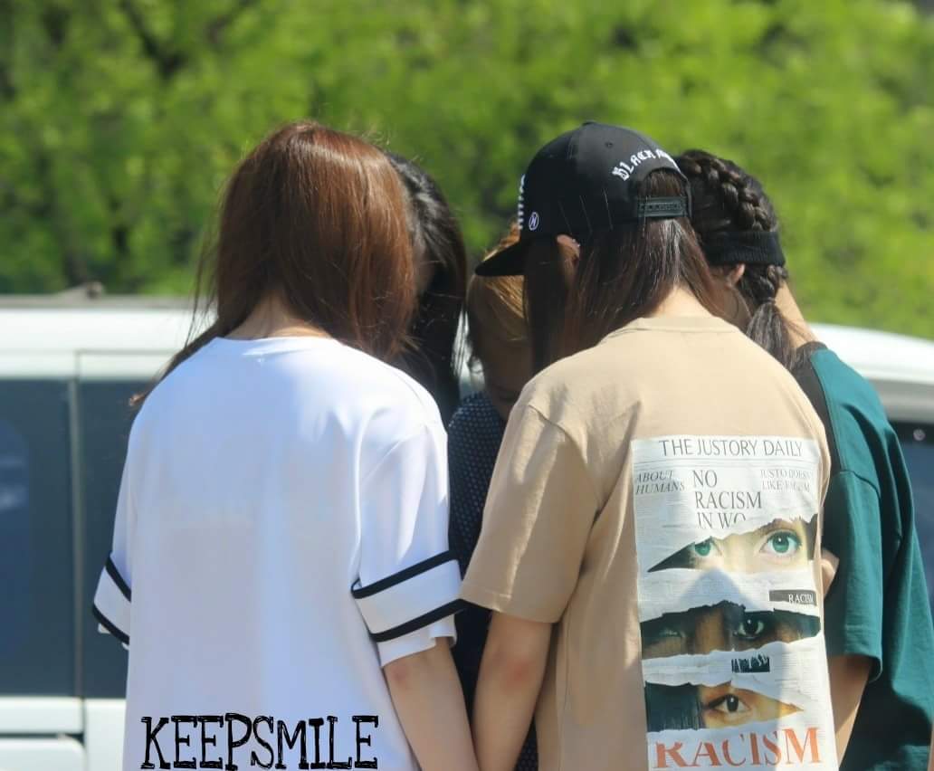 Do not believe in rumors, believe in The Ark ~ #StayWithTHEARK (cr.keepsmile)