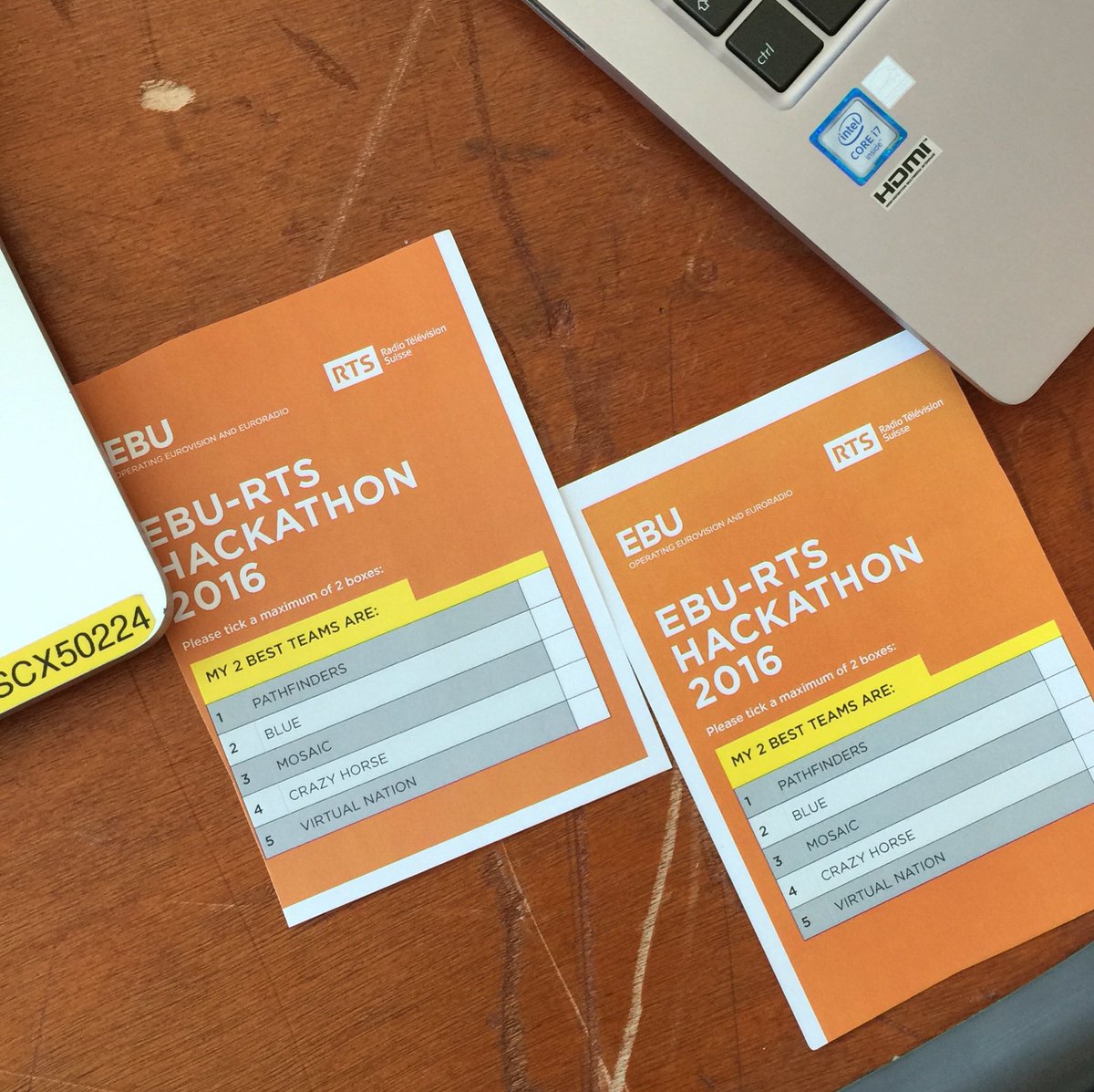 AP_Martin's tweet photo. L'heure de vérité pour les équipes du #EBUhack @RadioTeleSuisse https://t.co/4KGAyZEETB