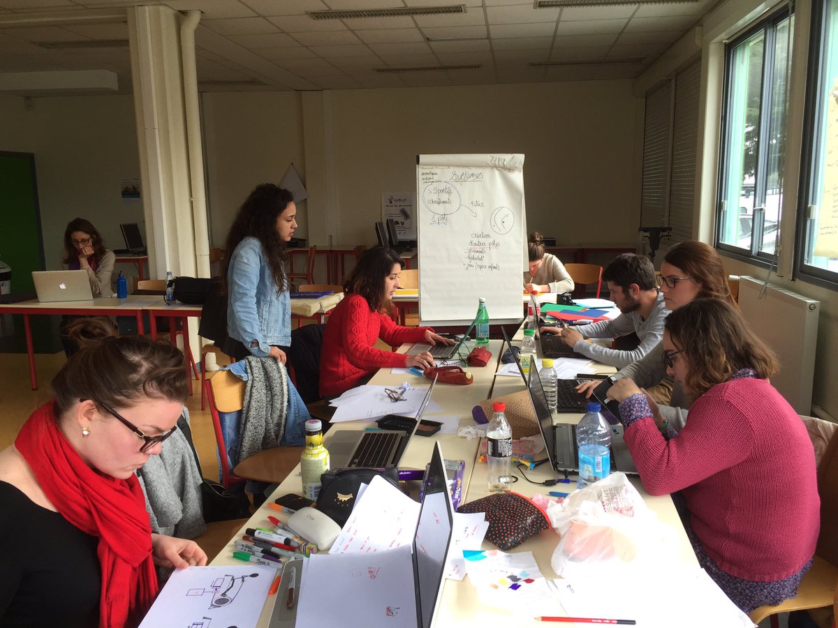 SPayanGuillaume's tweet photo. #innovation croisée #projet  @CREDProjetsInno @univbordeaux @UBMontaigne @StefalabS @mtunondelara @WandaLaurent https://t.co/nYKeoqJmjl