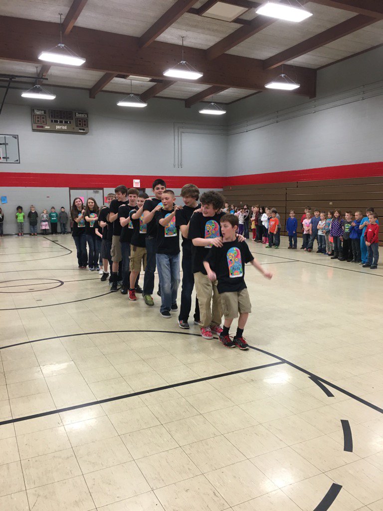 Thank you to the CJHS Beta Club for coming to hang out with the 1st graders! Great bunny hop! #wfredbirds