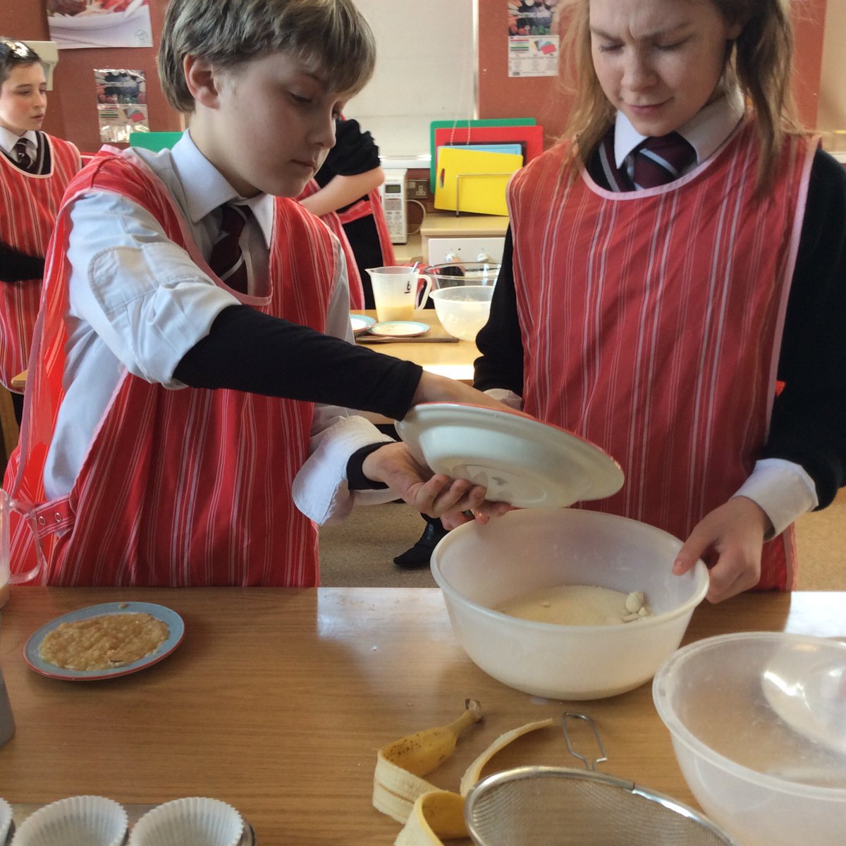StJoesC's tweet photo. 9AB using fairtrade ingredients in Home Economics during Fairtrade Fortnight
#fairtradeforall https://t.co/CVMnnBeDPb