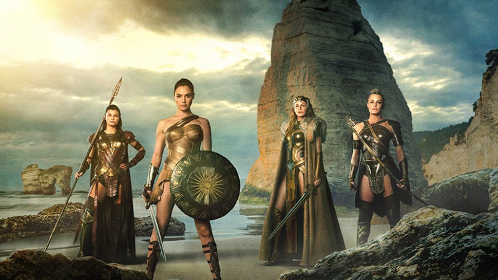#WonderWoman and her Amazon warriors stand tall in the film's first photo nerdi.st/1XQ2Xzg