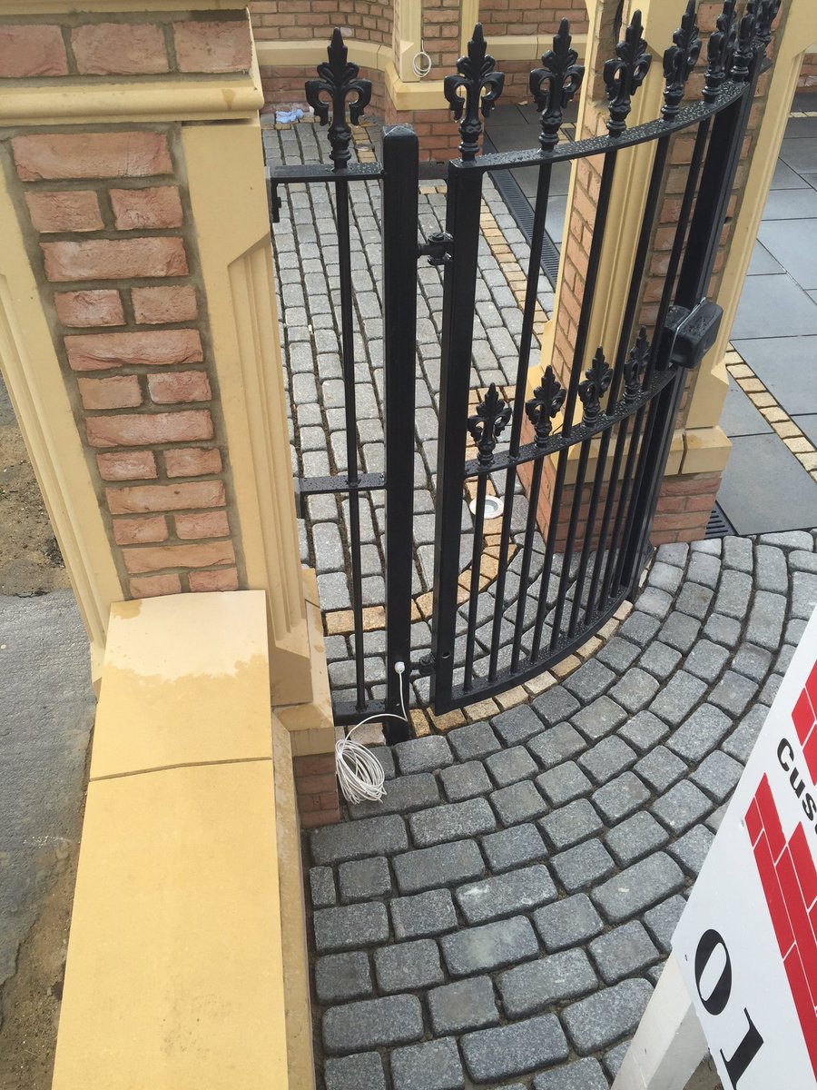 Carberry Build tweet media