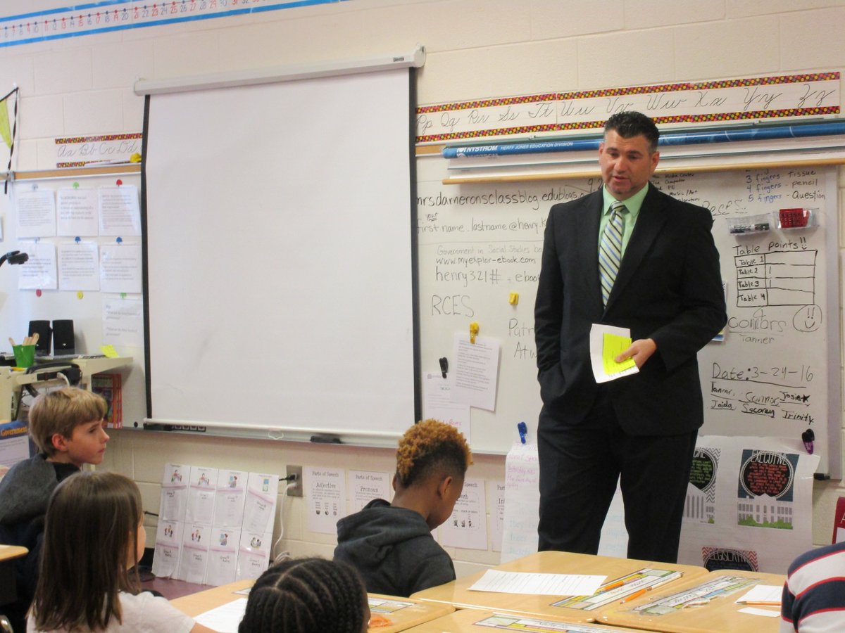 RCE_HCS's tweet image. Career day at RCE.  #ensuringsuccess #preparingourfuture