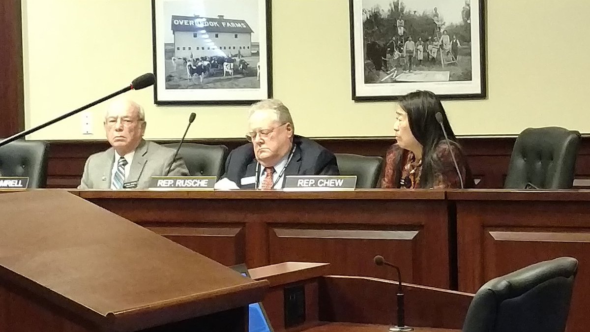 jake_melder's tweet photo. .@RuscheForIdaho  asks Gov. Otter to call special session to address Medicaid expansion. #idleg https://t.co/Zl0HAinJB7