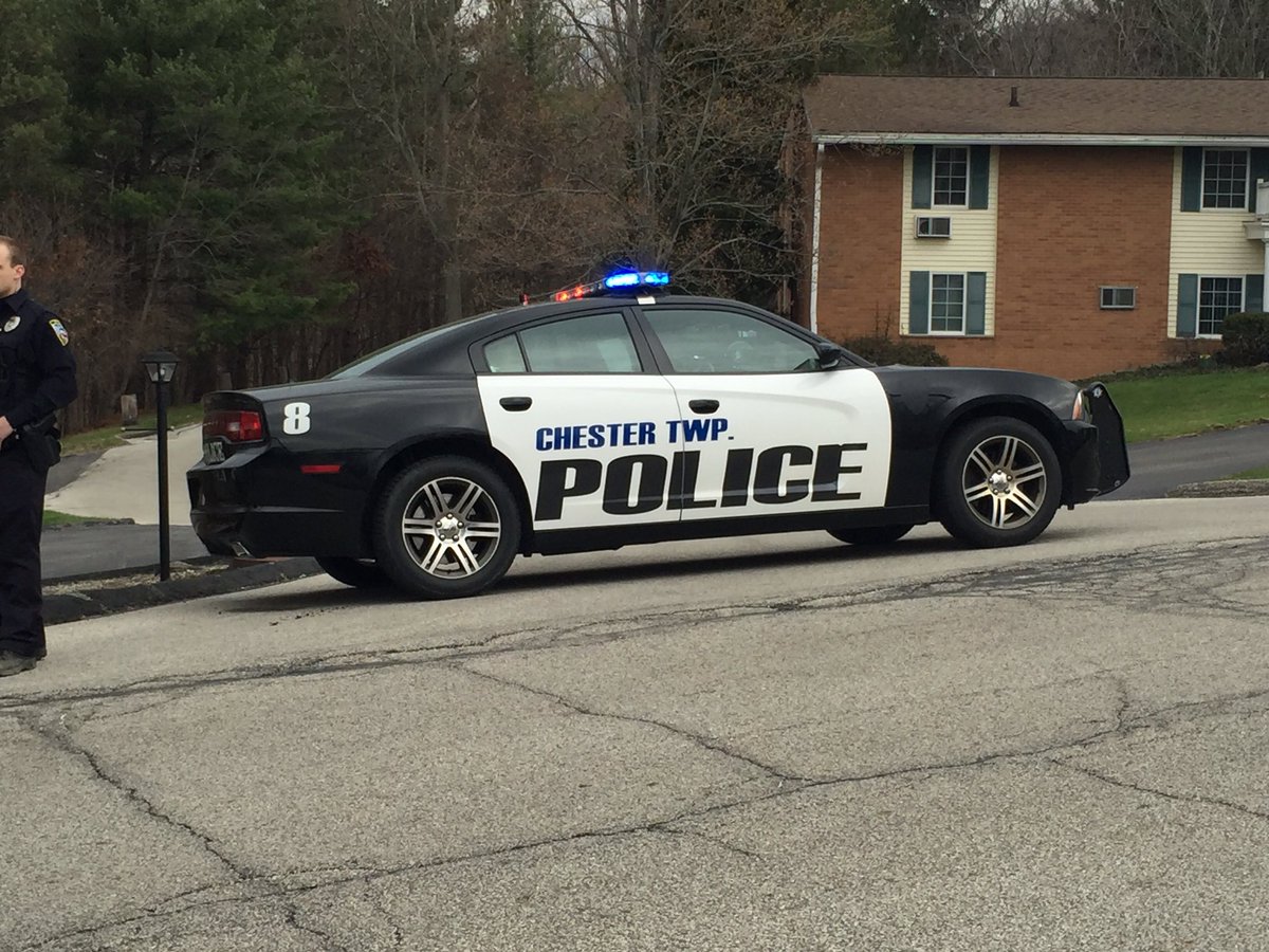 PaulOrlousky's tweet photo. Link to Chagrin Falls shootings stories. Will be updated all day.@cleveland19news @PaulOrlousky #CLEcurious https://t.co/ytN51ws3My