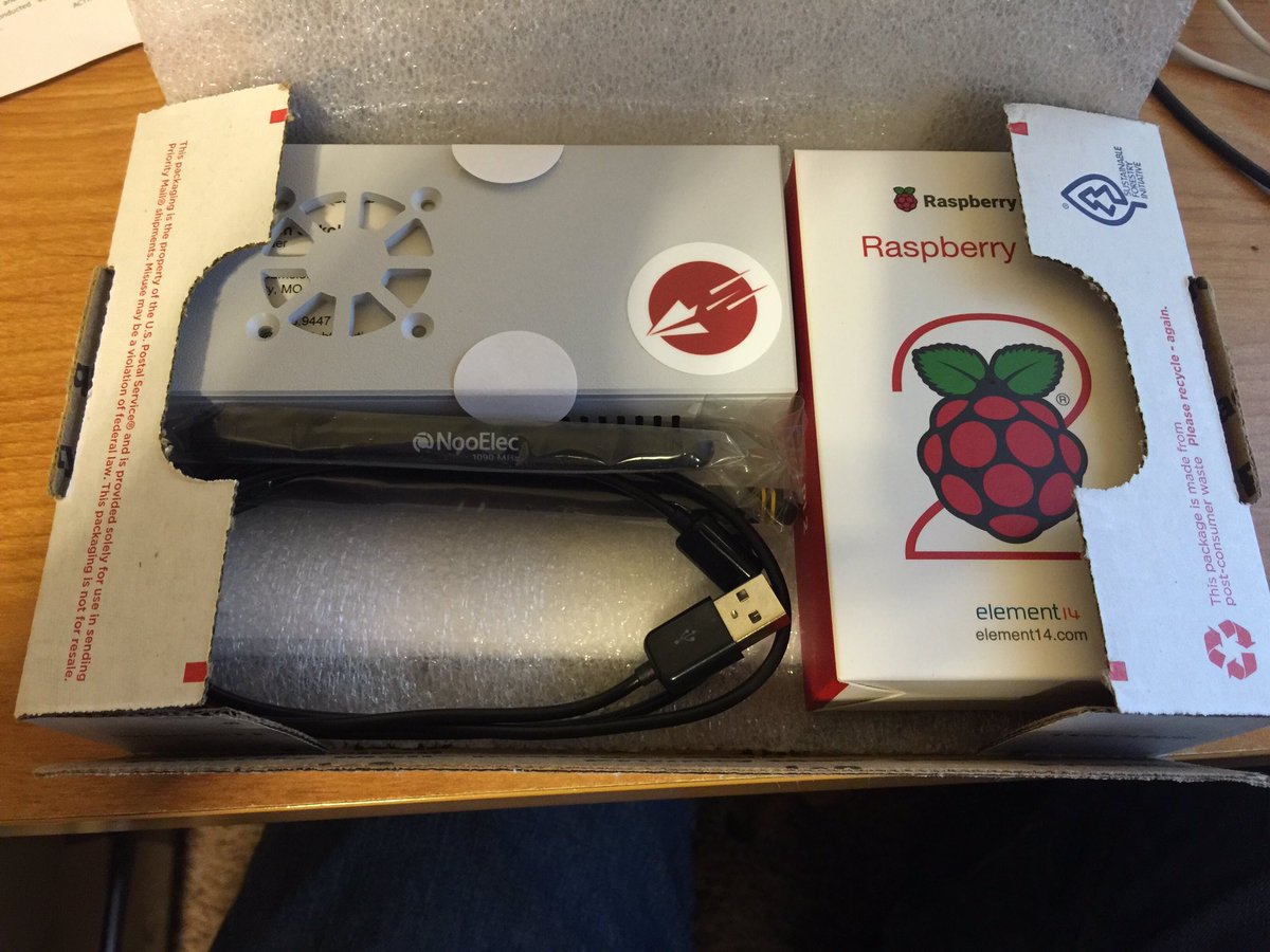 vSinclairJ's tweet image. Received my #Flightbox!  So excited!  Thanks @openflightbox!